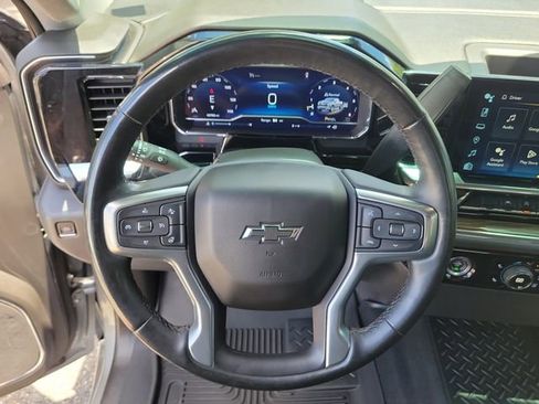 Used 2023 Chevrolet Silverado 1500 RST AWD/4WD image 25