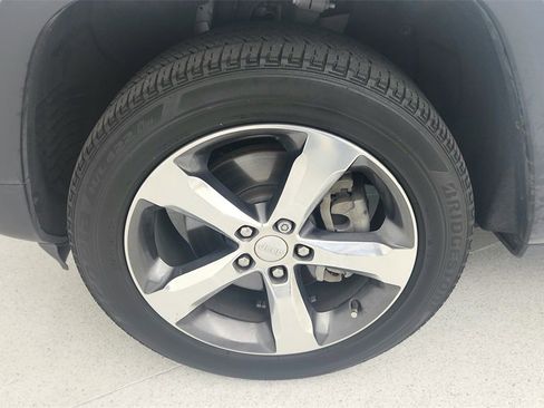 Used 2022 Jeep Grand Cherokee L Limited image 31