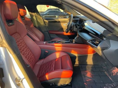 Used 2022 Audi RS e-tron GT w/ Carbon Performance Package image 36