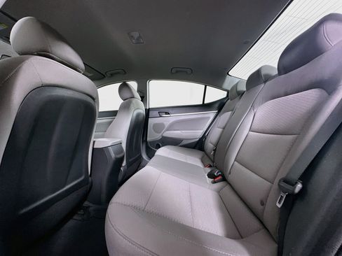 Used 2019 Hyundai Elantra SEL FWD image 26