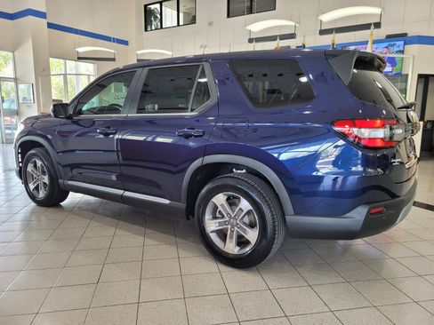 New 2025 Honda Pilot EX-L image 6