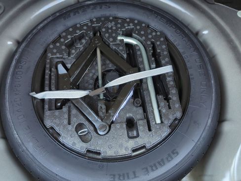 Used 2018 Volkswagen Beetle 2.0T S image 29