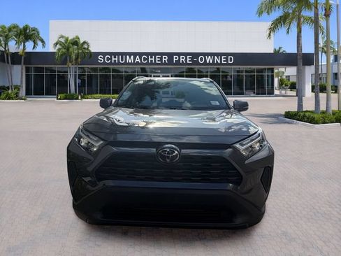 Used 2023 Toyota RAV4 XLE w/ Convenience Package FWD image 2