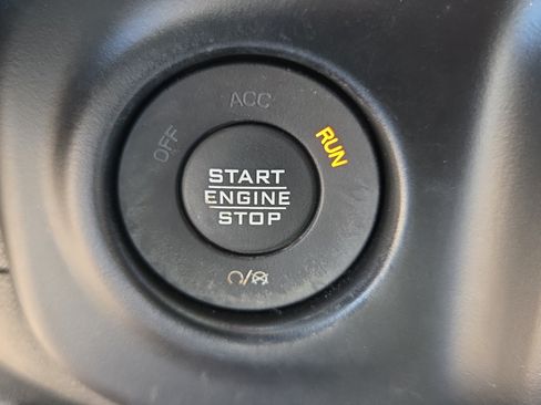 Used 2023 Jeep Wrangler Unlimited Sport AWD/4WD image 21