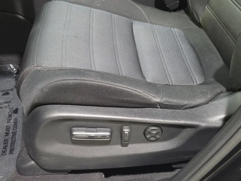 Used 2017 Honda CR-V EX image 16