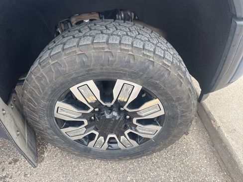 Used 2024 GMC Sierra 3500 Denali w/ Denali Reserve Package image 3