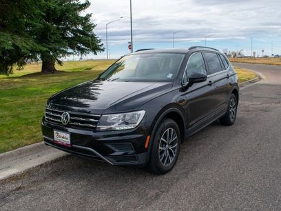 Used 2019 Volkswagen Tiguan SE w/ Panoramic Sunroof Package