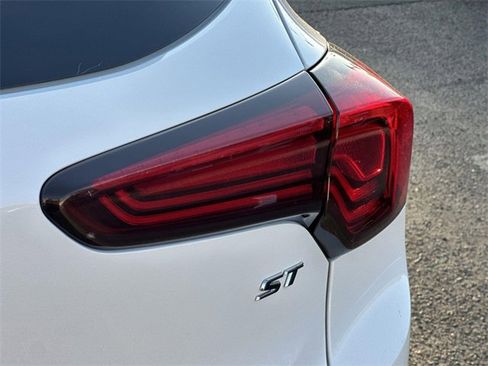 Used 2024 Buick Encore GX Sport Touring image 29