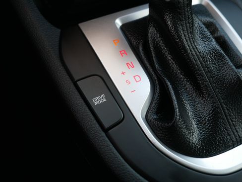 Certified 2024 Kia Forte LXS w/ LXS Technology Package FWD image 32