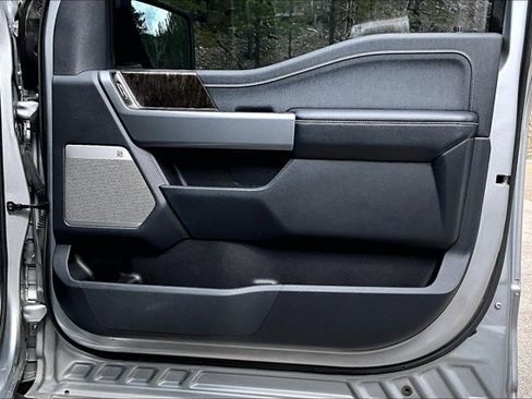 Used 2021 Ford F150 Lariat image 28