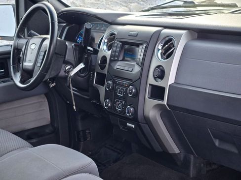Used 2014 Ford F150 XLT w/ XLT Chrome Package image 9