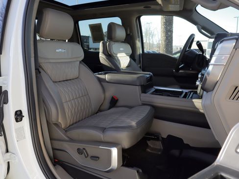 Used 2026 Ford F450 Platinum w/ Platinum Plus Package image 27