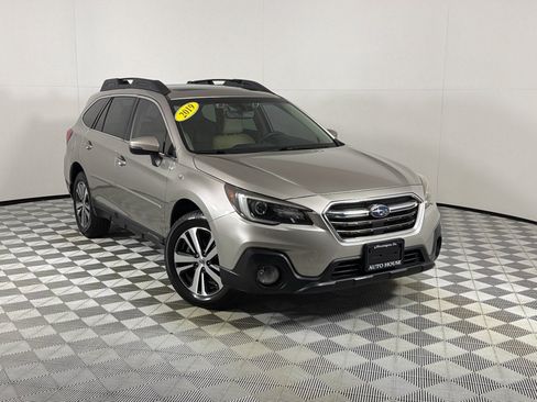 Used 2019 Subaru Outback 2.5i Limited AWD/4WD image 2