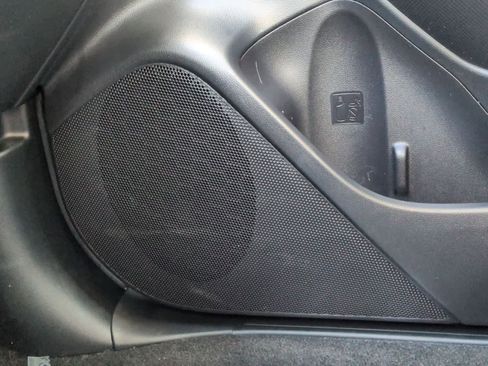 Certified 2023 Subaru Forester Premium image 32