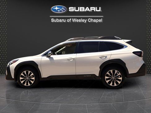 Certified 2023 Subaru Outback Touring AWD/4WD image 5