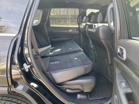 Used 2020 Jeep Grand Cherokee Laredo w/ Quick Order Package 2BN North image 43