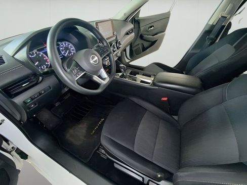 Used 2024 Nissan Sentra SV FWD image 27