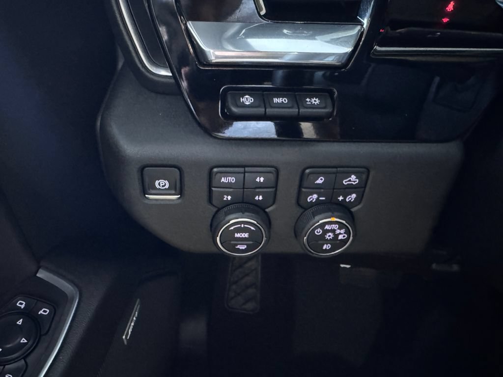 Certified 2025 Chevrolet Silverado 2500 LTZ w/ LTZ Plus Package AWD/4WD image 26