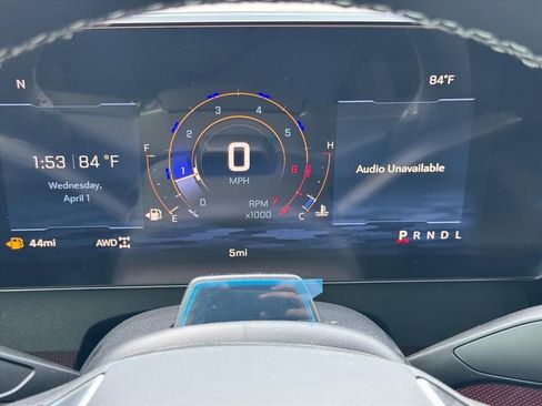 New 2026 Chevrolet Traverse Z71 w/ Enhanced Driving Package AWD/4WD image 17