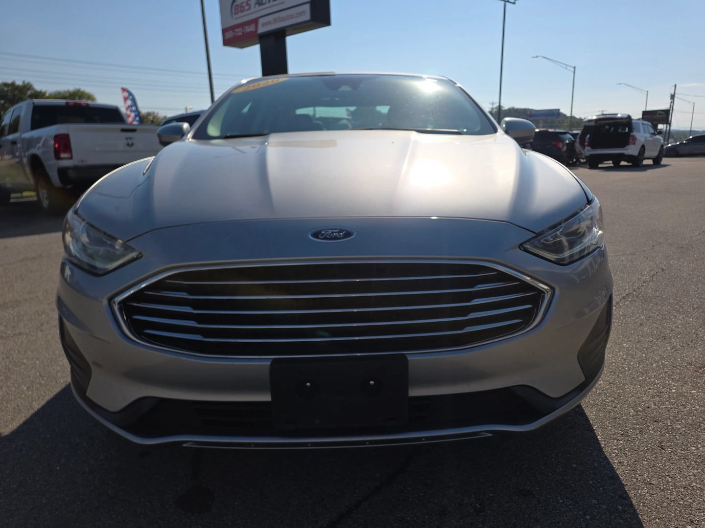 Used 2020 Ford Fusion SE FWD image 8