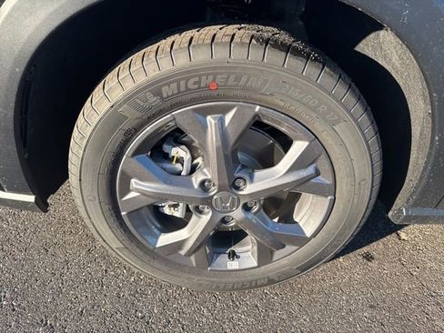 New 2026 Honda HR-V LX image 11