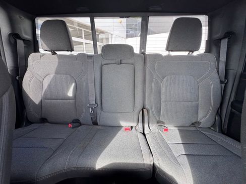 Used 2020 RAM 1500 Big Horn AWD/4WD image 23