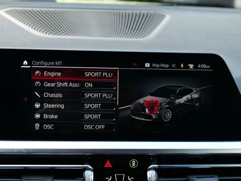 Used 2022 BMW M4 Coupe image 28