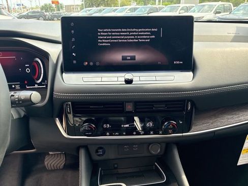 New 2026 Nissan Rogue Platinum AWD/4WD image 12