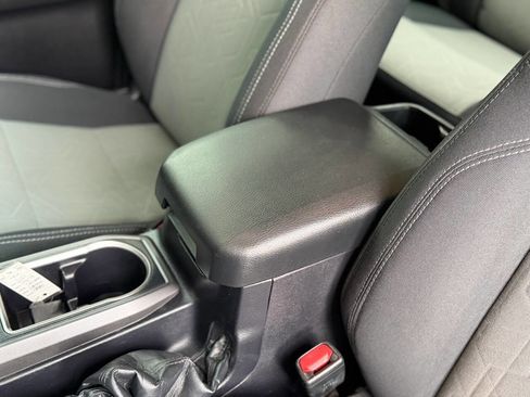 Used 2021 Toyota Tacoma TRD Sport image 14