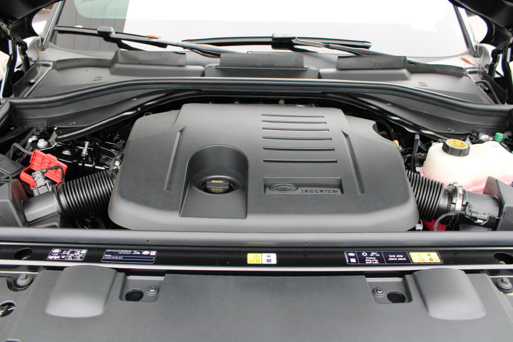 New 2027 Land Rover Range Rover Sport SE AWD/4WD image 28