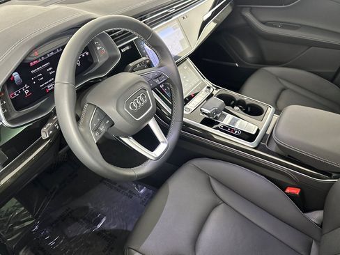 Used 2025 Audi Q7 3.0T Premium Plus w/ Premium Plus Package image 9