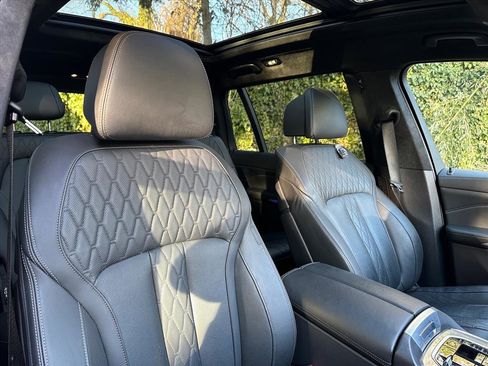 Used 2023 BMW X7 M60i w/ Executive Package image 8