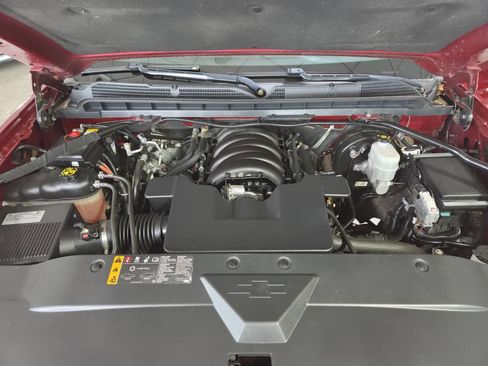 Used 2018 Chevrolet Silverado 1500 LT w/ All Star Edition AWD/4WD image 40