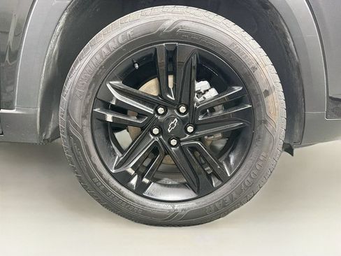 Used 2025 Chevrolet Trax ACTIV FWD image 31