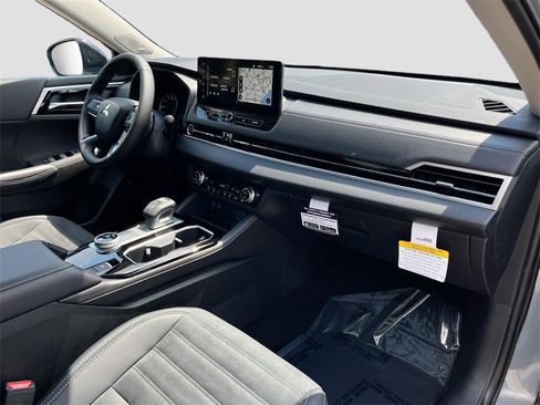 New 2025 Mitsubishi Outlander Trail Edition image 32