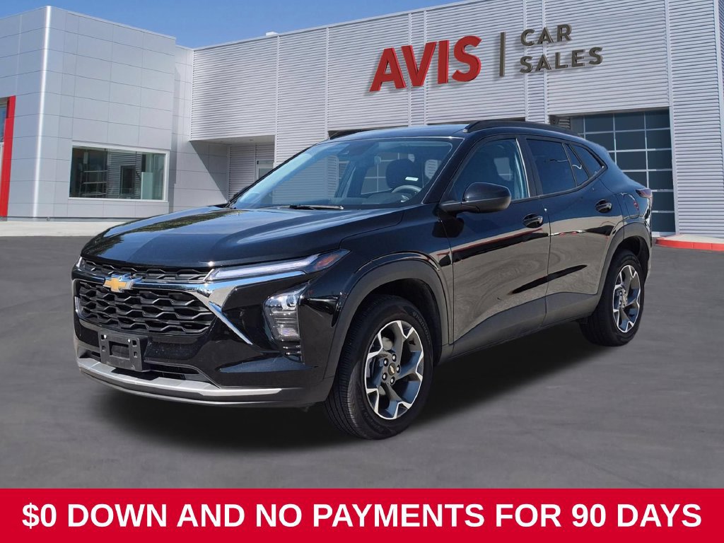 Used 2026 Chevrolet Trax LT FWD image 1