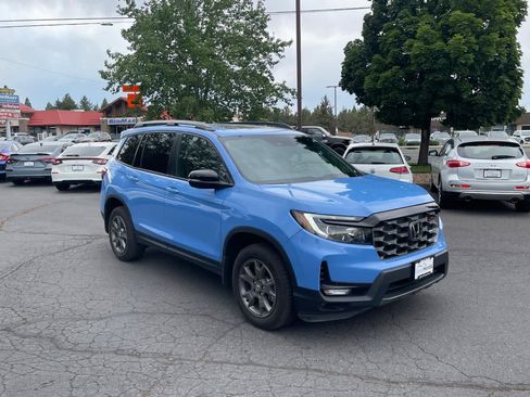 Used 2024 Honda Passport TrailSport image 7