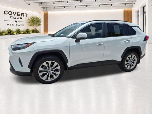 Used 2024 Toyota RAV4 Limited FWD image 5