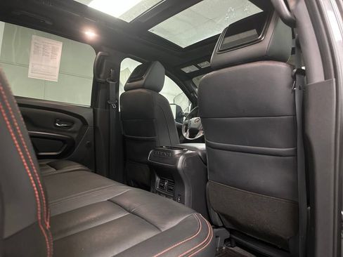 Used 2024 Nissan Titan PRO-4X w/ Pro-4x Convenience Package AWD/4WD image 25