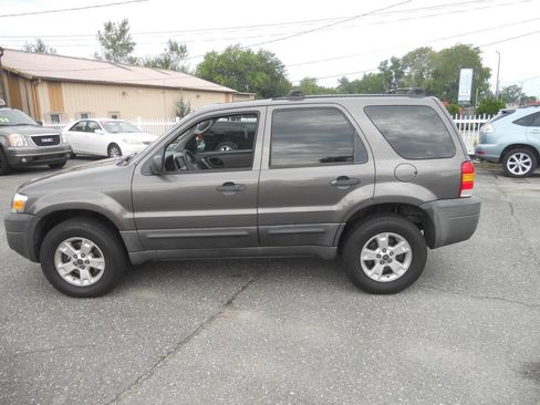 Used 2006 Ford Escape XLT AWD/4WD image 13