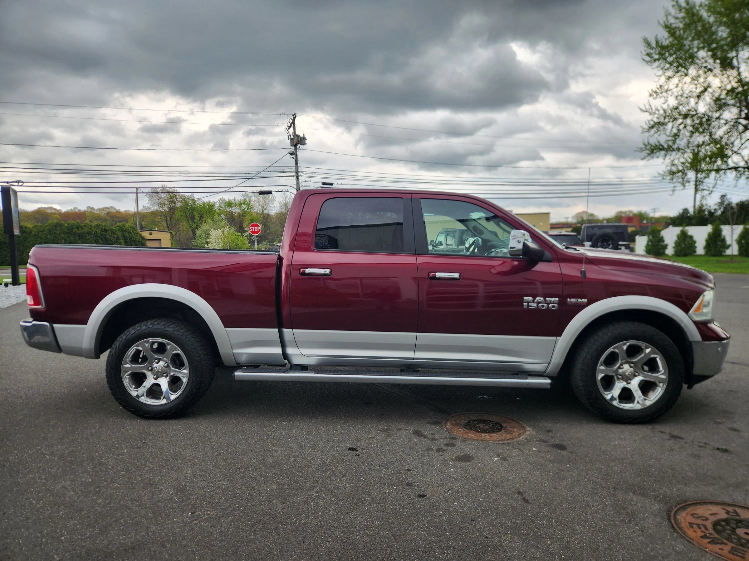 Used 2017 RAM 1500 Laramie w/ Convenience Group AWD/4WD image 34