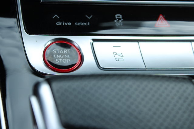 Used 2022 Audi SQ8 Prestige w/ Prestige Package AWD/4WD image 24