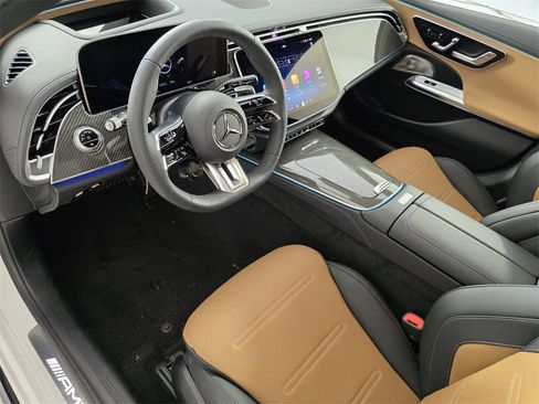 New 2026 Mercedes-Benz E 53 AMG e 4MATIC Sedan image 7