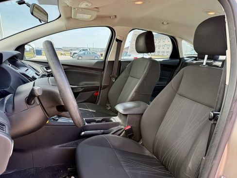 Used 2016 Ford Focus SE image 11