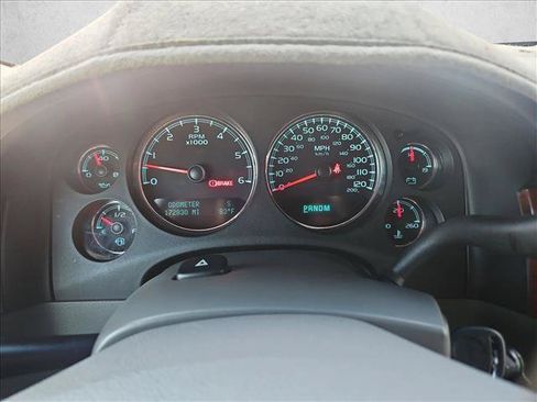 Used 2014 GMC Yukon XL SLT RWD image 11