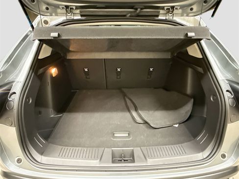 Certified 2024 Chevrolet Trax LT image 23