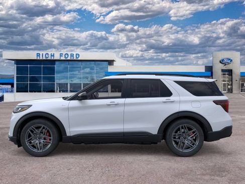 New 2026 Ford Explorer ST-Line w/ ST-Line Street Pack AWD/4WD image 3