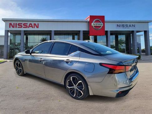 Certified 2023 Nissan Altima 2.5 SR image 7