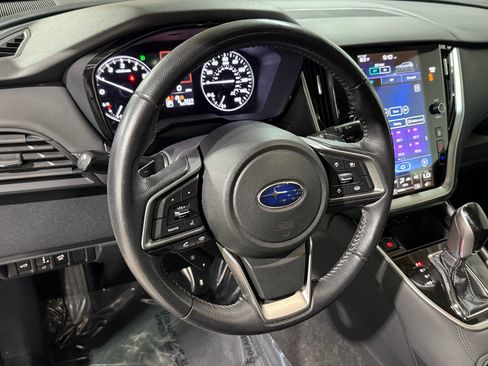 Used 2021 Subaru Outback Premium image 4