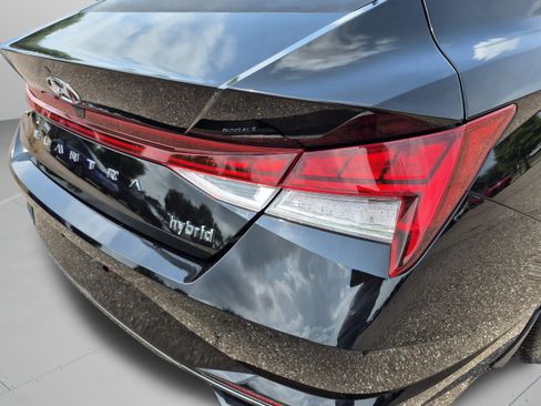 Certified 2023 Hyundai Elantra Limited FWD image 33